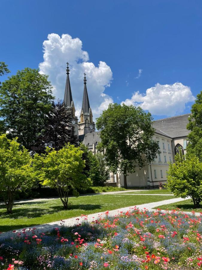 Hotel Die Traube Admont Zewnętrze zdjęcie