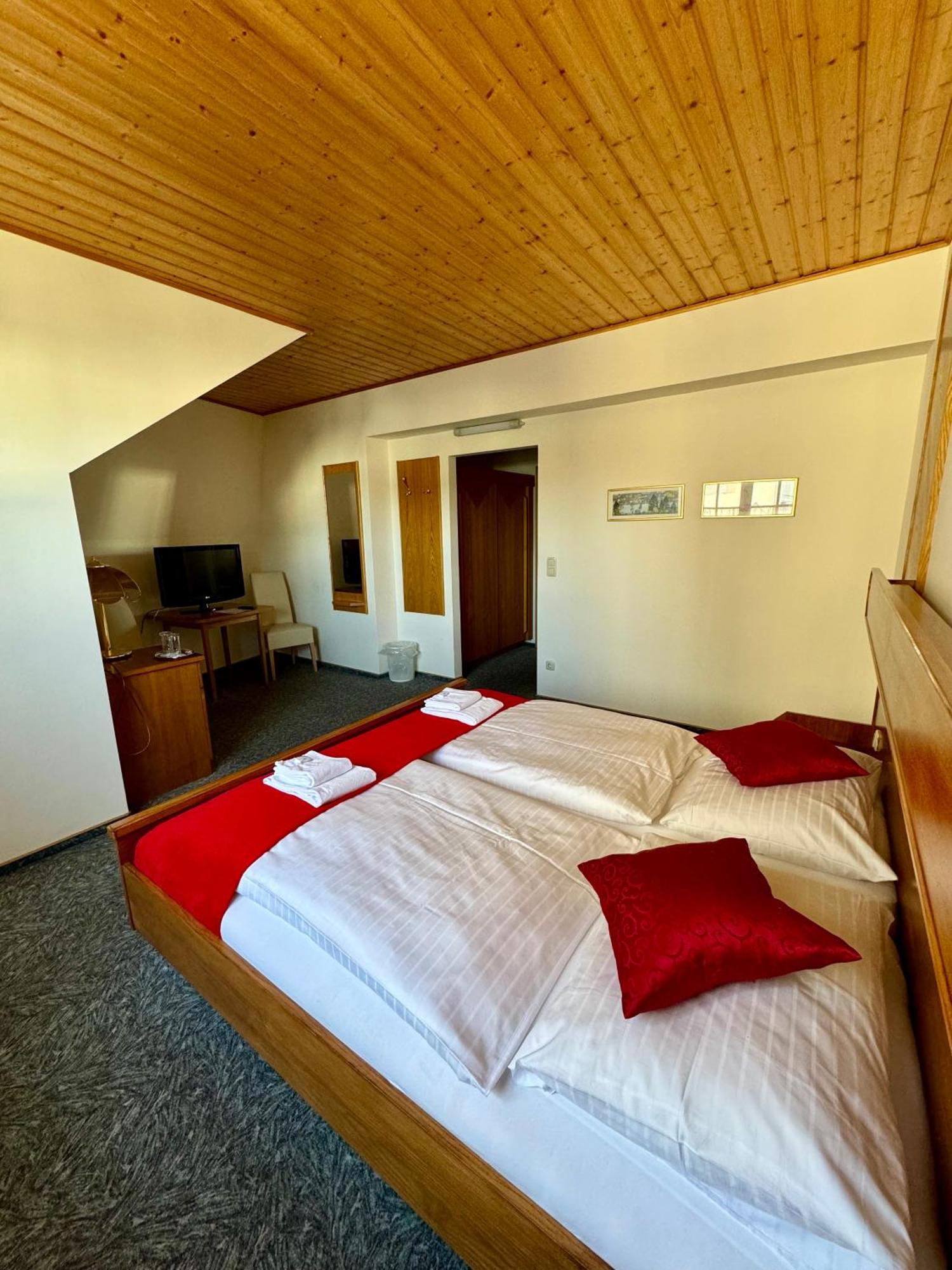 Hotel Die Traube Admont Zewnętrze zdjęcie